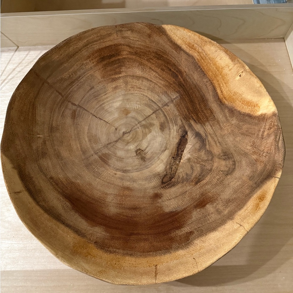 Crate &Barrel centerpiece Melita bowl